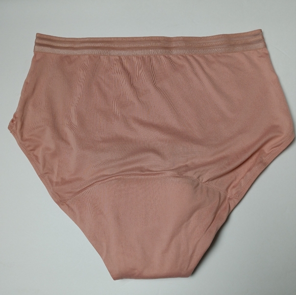 Thinx for All Leaks Basic Hi-Waist, Light Absorbency Reusable Washable Panty - Picture 4 of 12